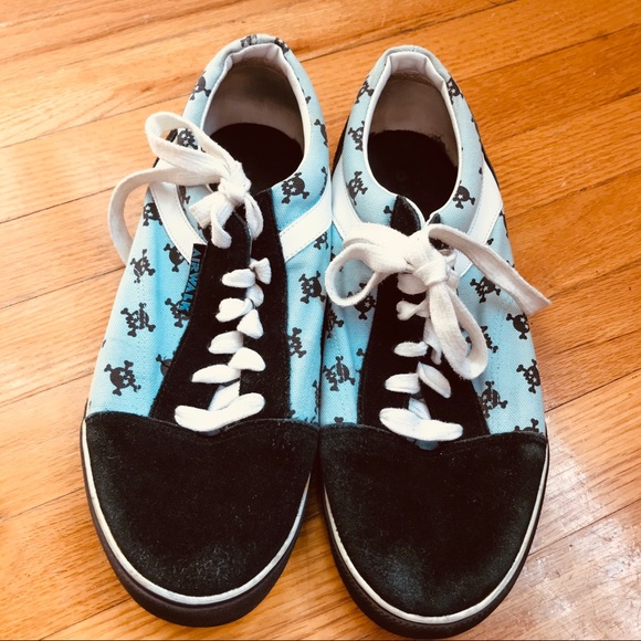 Airwalk Shoes Vintage Airwalk Shoes Skull And Crossbones